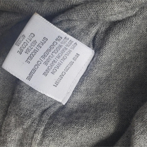 Joie size small 100% cashmere grey cowlneck sweater - Picture 5 of 6